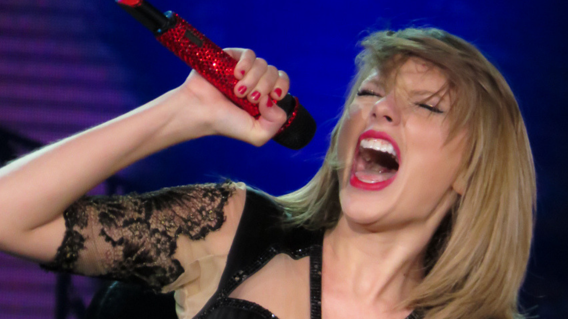 Taylor Swift Using Facial Recognition Technology at Concerts